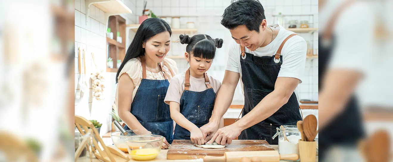 Family baking